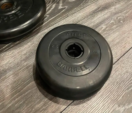 Диск обрезиненный Atlet, 2,5 кг 51 мм MB Barbell MB-AtletB51-2,5